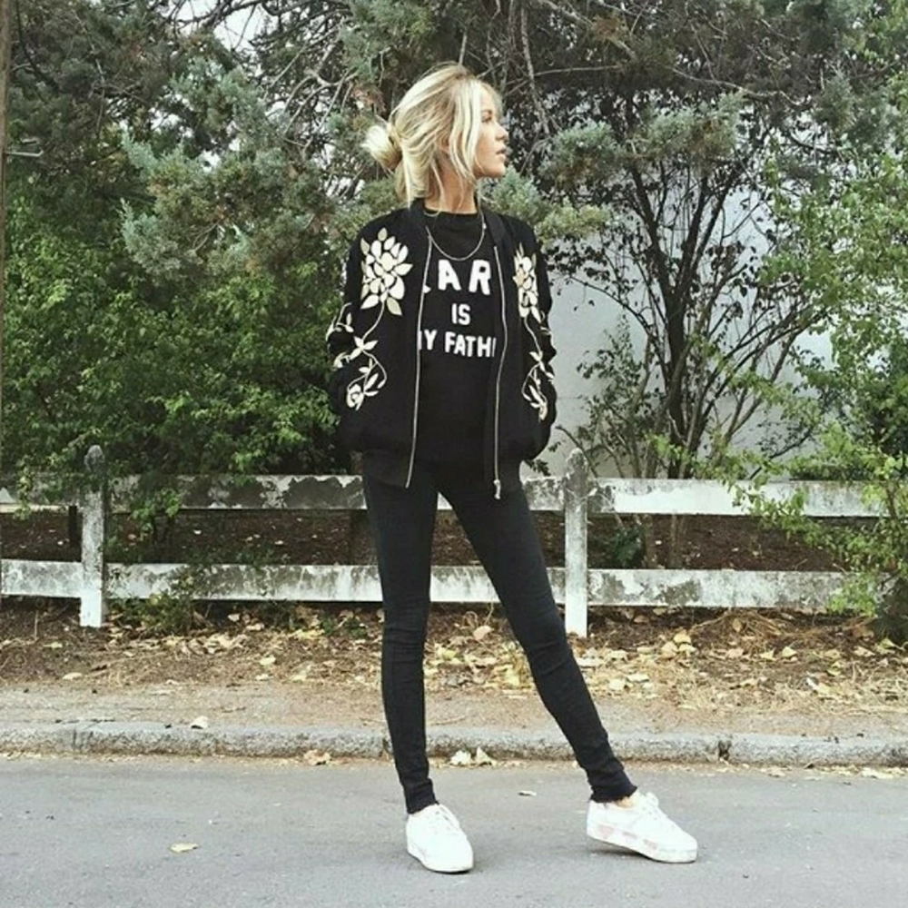 ELEVEN PARIS // ltd ed celebrity fave karl is my father pullover sweatshirt - Picture 7 of 16